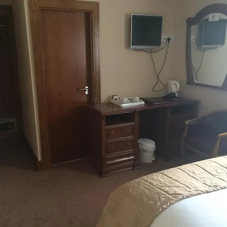 The Horse And Hound Ballynabola