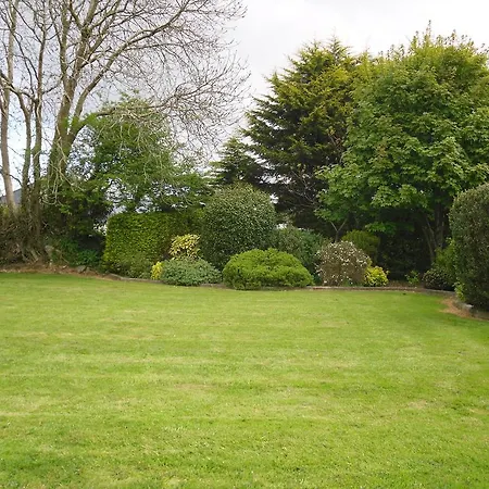 The Horse And Hound Ballynabola